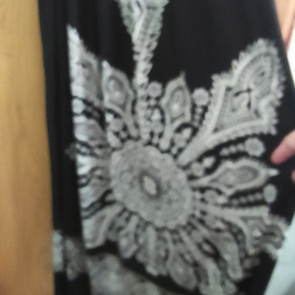 Black and White Printed Maxi Dress - Women - Picture 11 of 13